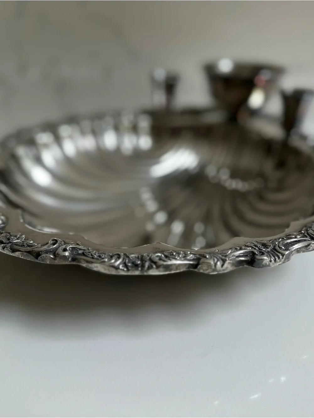 1940s Silver-Played Shell Serving Tray - Elegant Home Dining - vintage - Picture 10 of 14